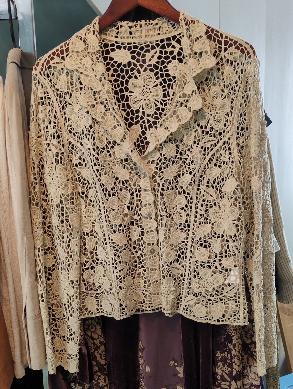 Lafei.Nier Cream Crochet Floral Jacket With Tiny Sparkles. Large
